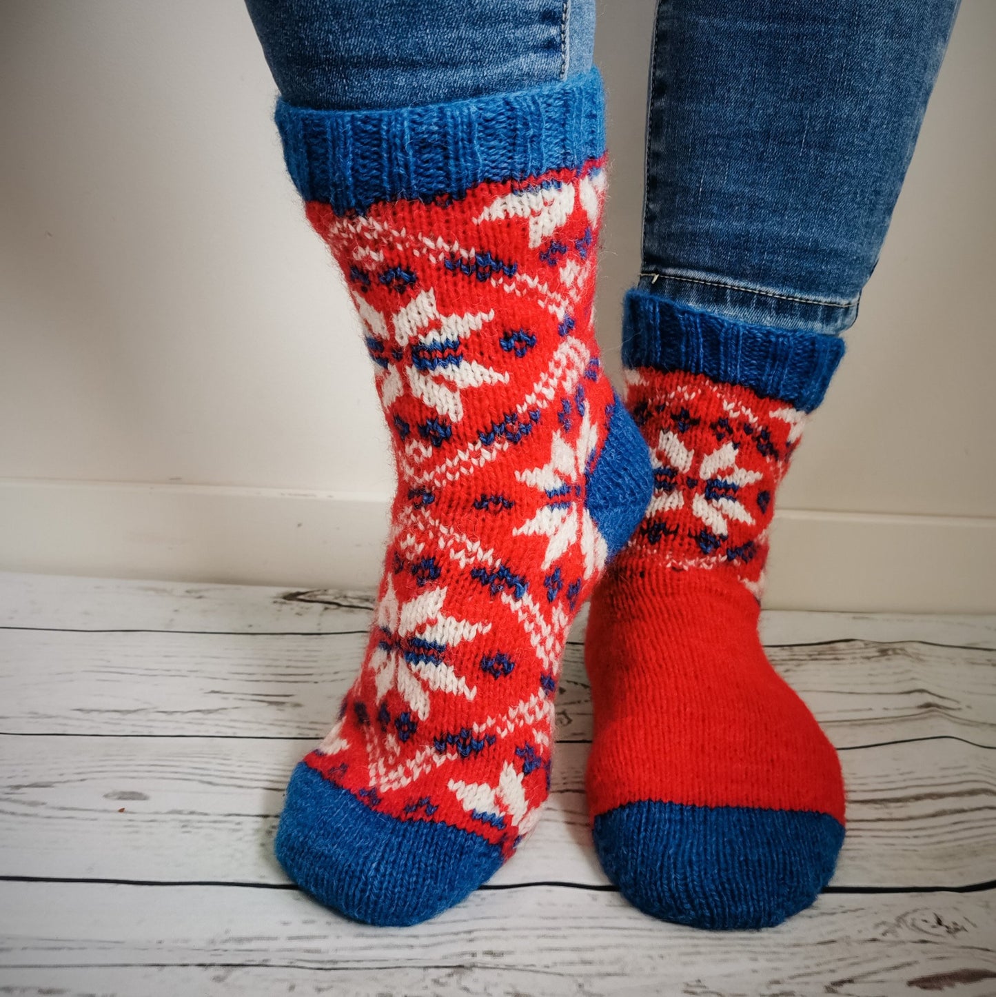 National Anthem Socks Pattern Only - Digital Pattern in Norwegian - Norwegian design