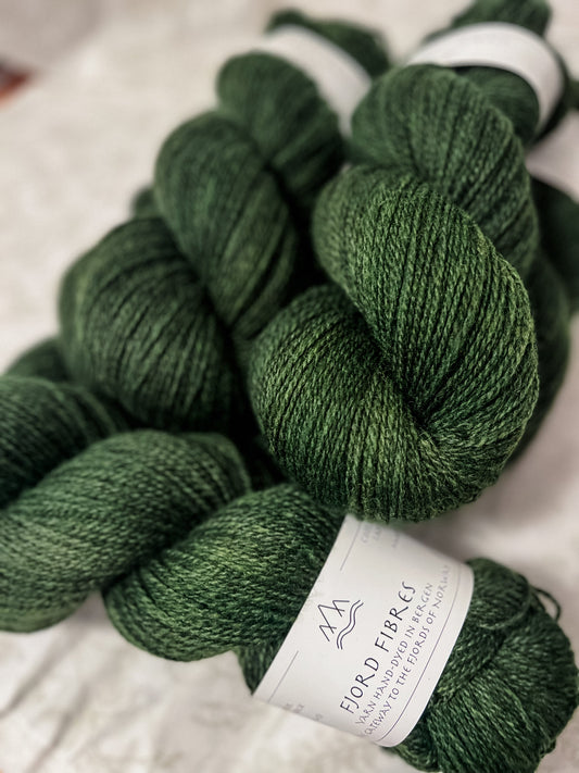 Everywhere - Trollfjord sock - Tonal Yarn - Hand dyed yarn
